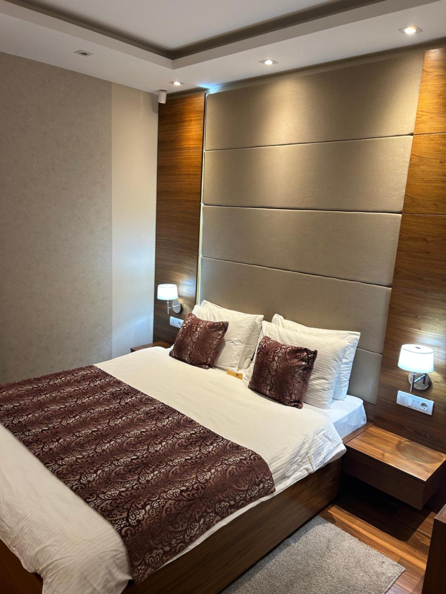 Nv Luxury Suites & Spa Belgrade Exterior photo